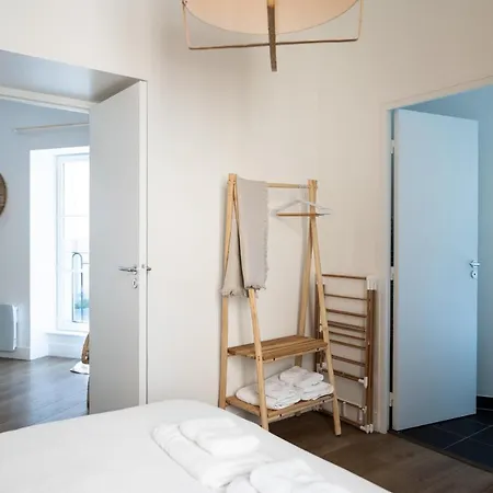 Superbe En Rdc Proche Marche Central Avec Parking Appartement *